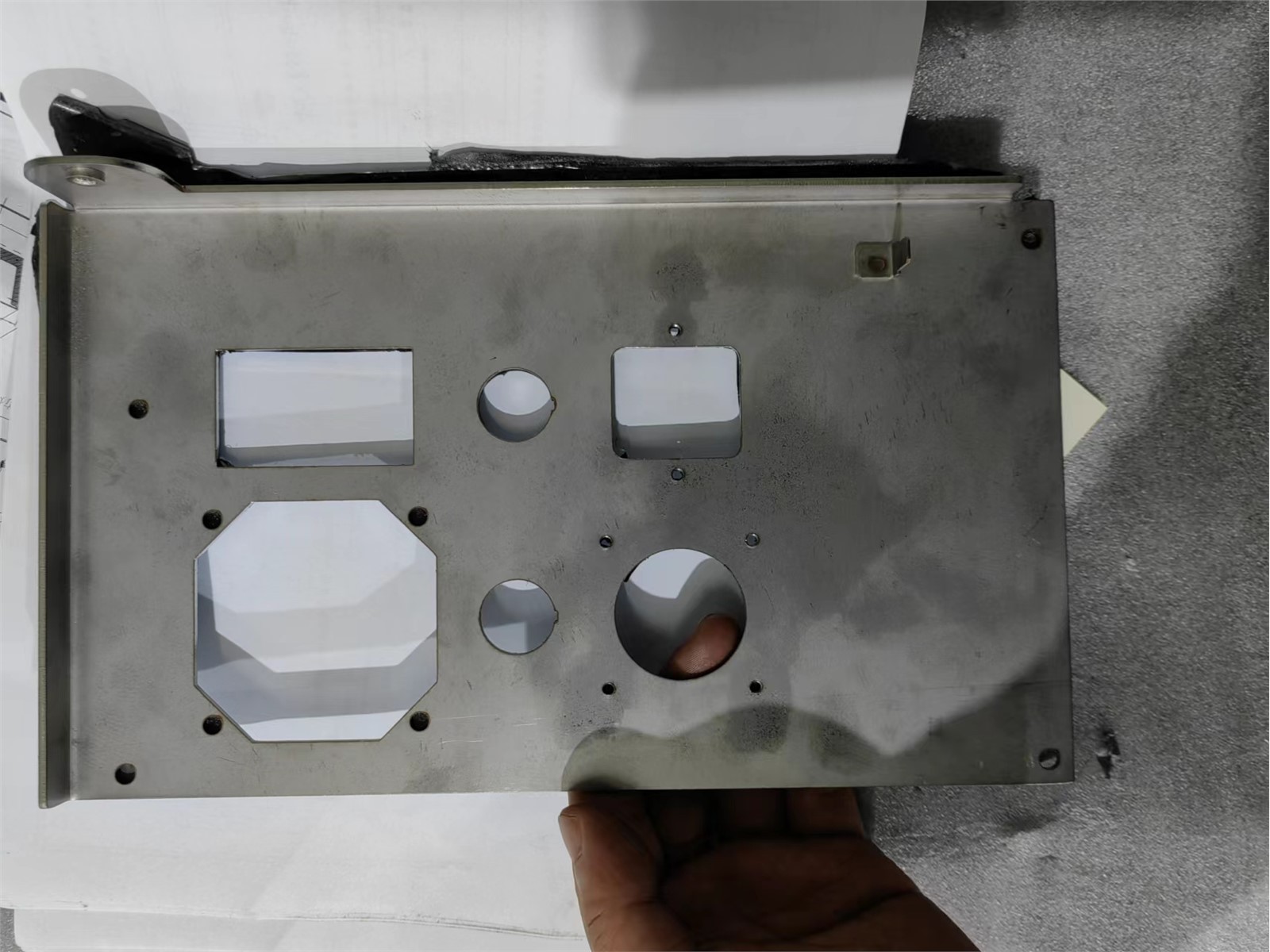 product-469-352 product-1706-1280